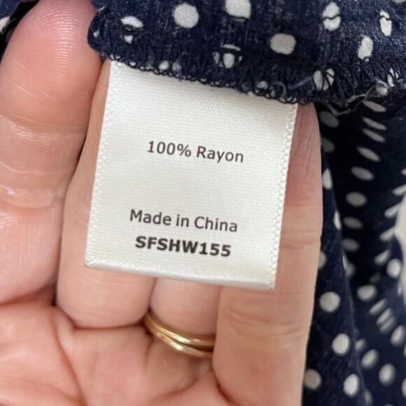 Market & Spruce Women's Top S Blue & White Polka Dot Roll Tab Sleeve 1/4 Button - Picture 8 of 9